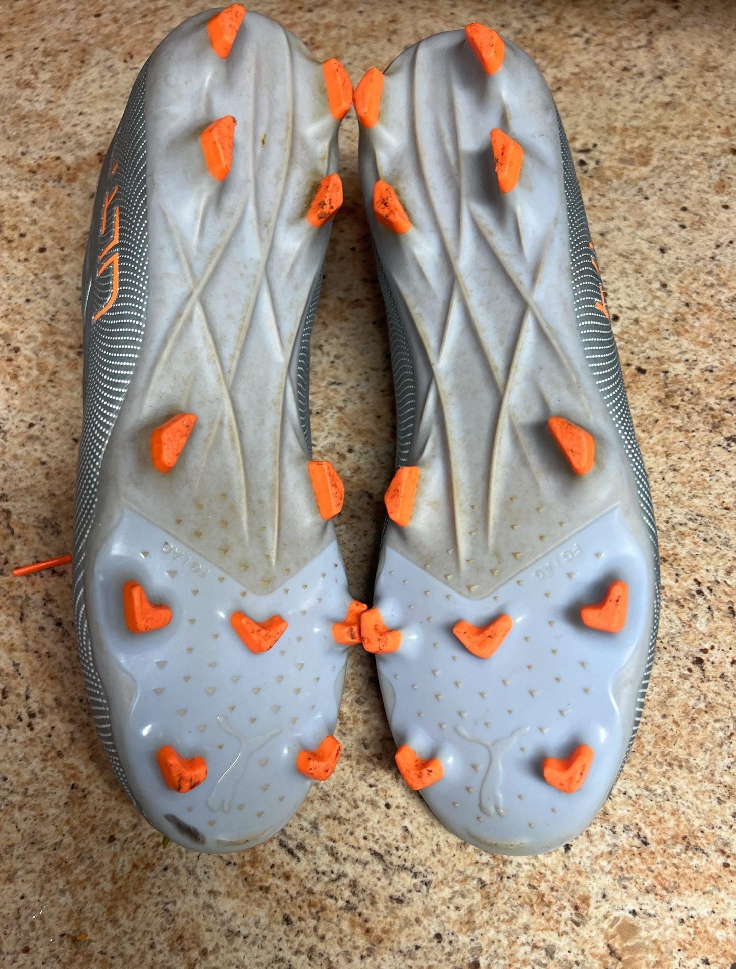 Puma Ultra 4.4 FG/AG Firm Ground Soccer Cleats - Diamond Silver/Neon Citrus 7