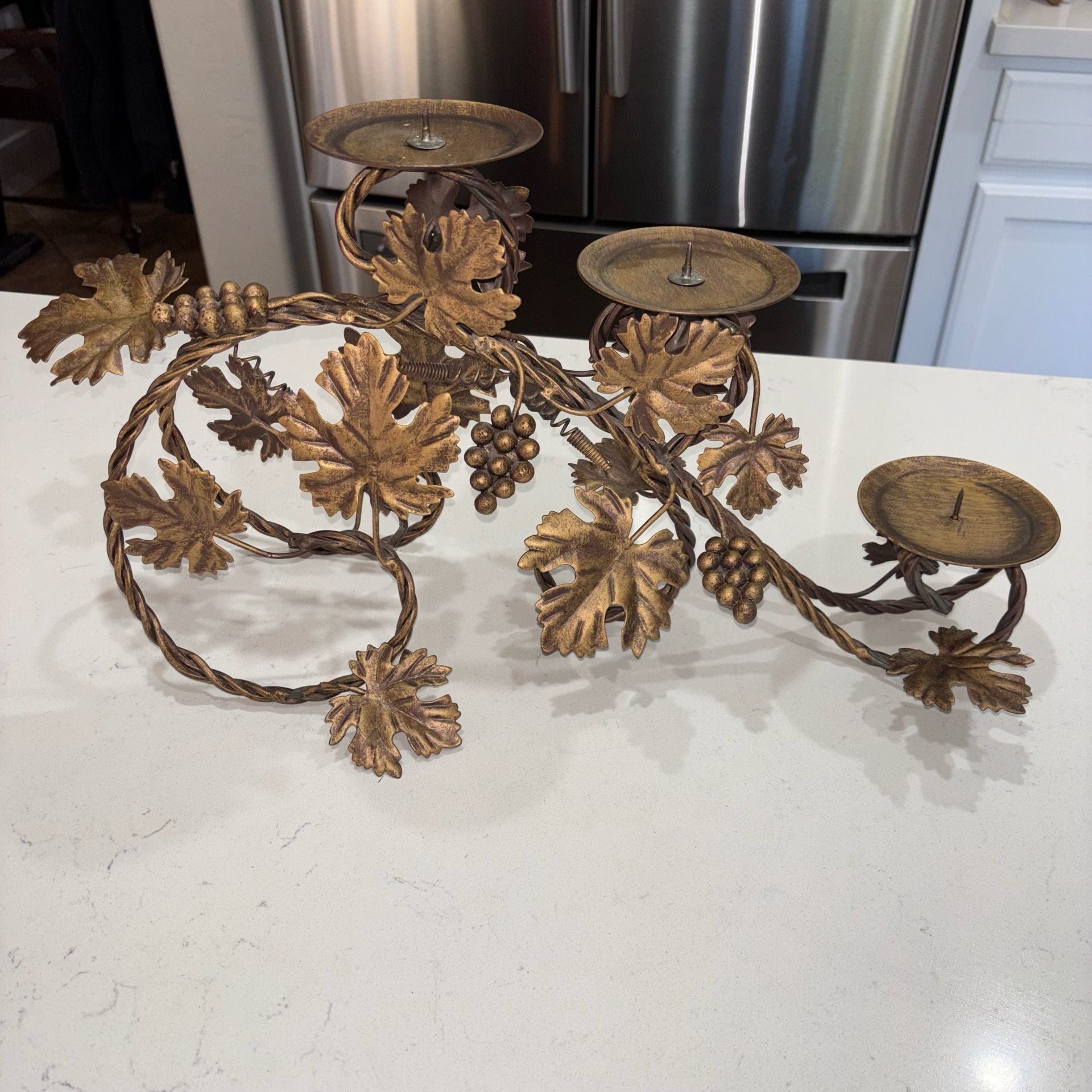 Vintage Italian Tole-Style Metal Gilt 3-Arm Grape and Vine Candelabra 6