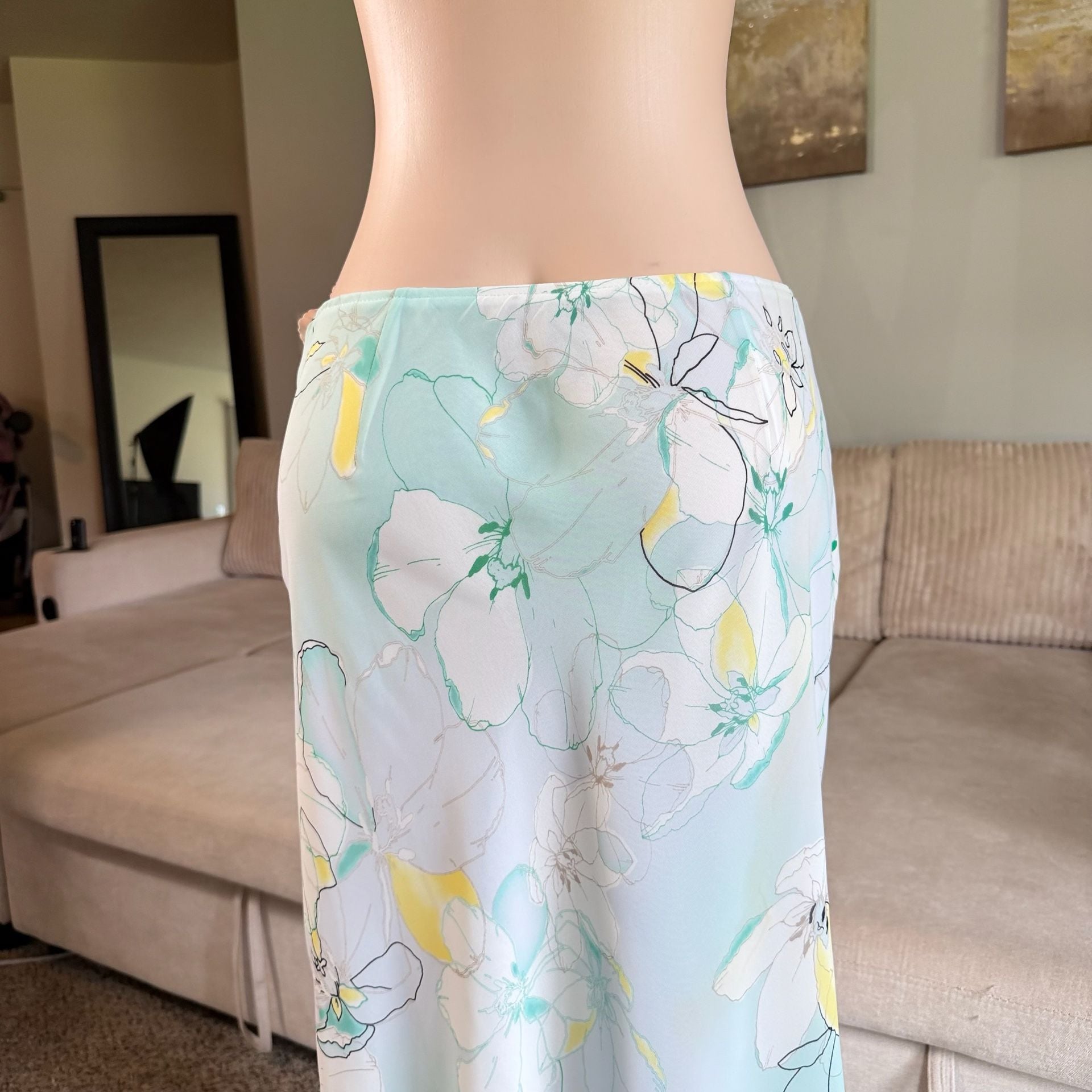 Apostrophe Women's Floral Print Midi Skirt with Ruffle Hem 6