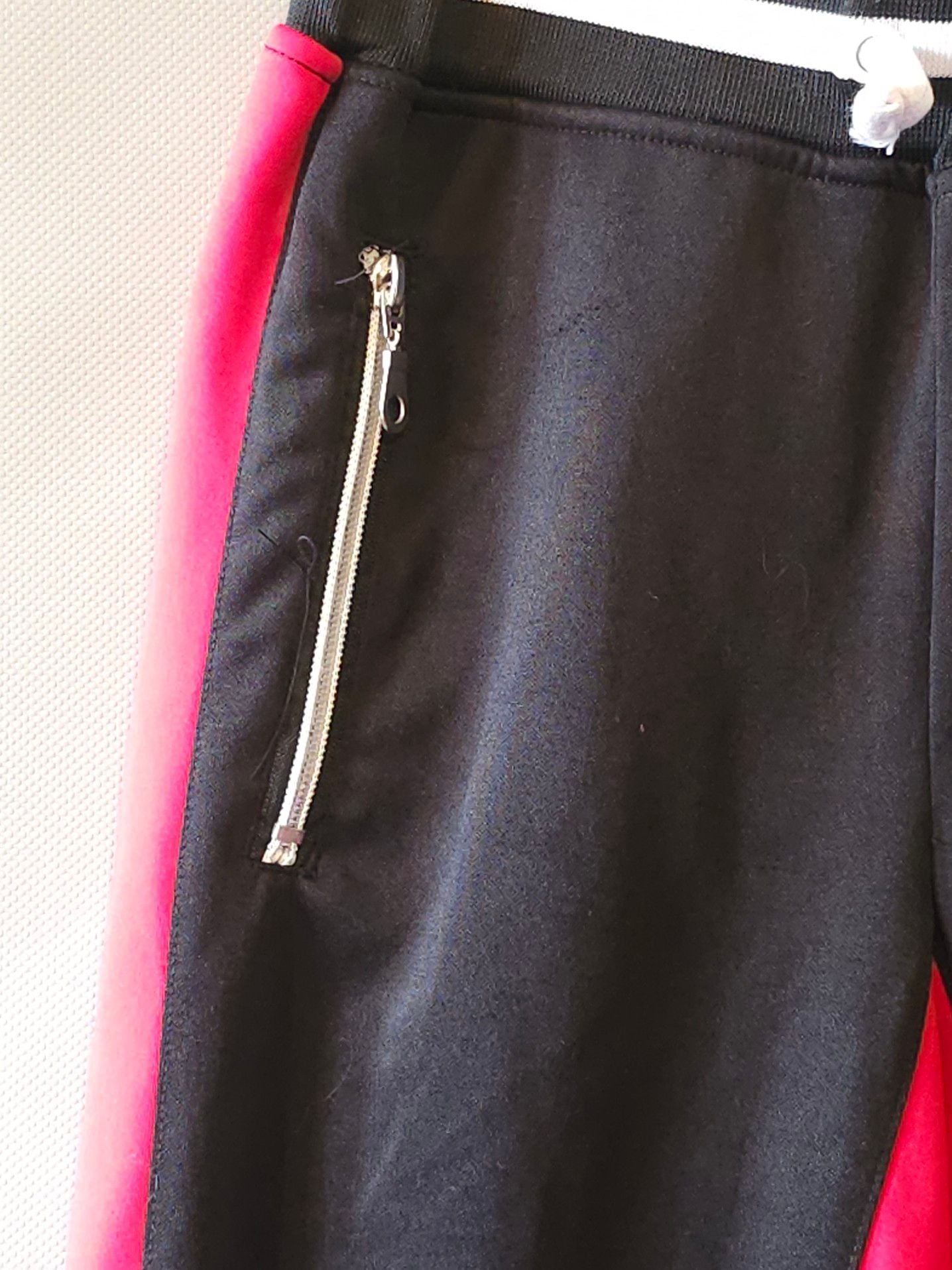 Cr24 Chrome:edge Youth Black and Red Stripe Track Jogger Pants with Ankle Zips 3