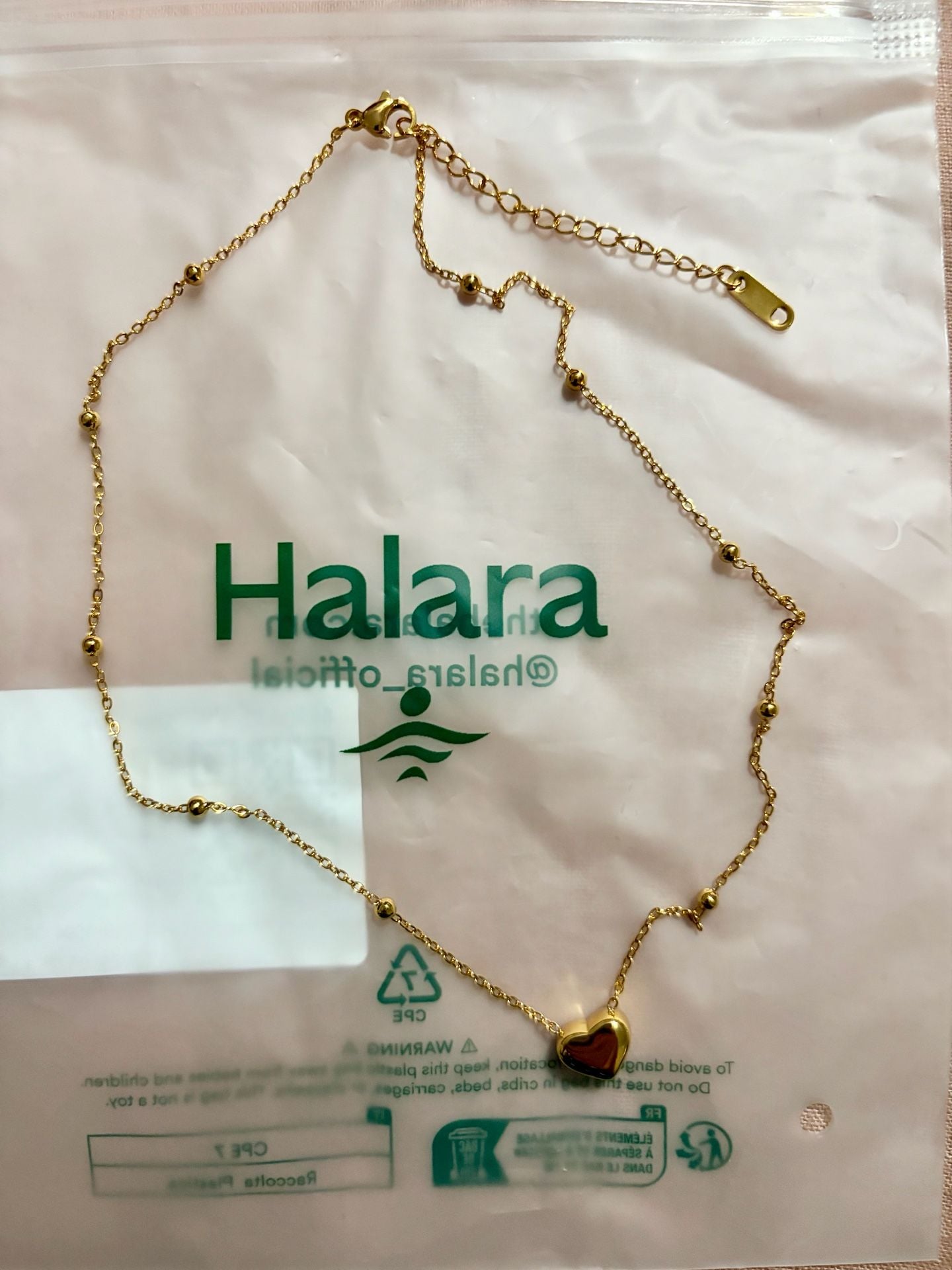 Halara Gold Tone Stainless Steel Heart Pendant Station Necklace 1