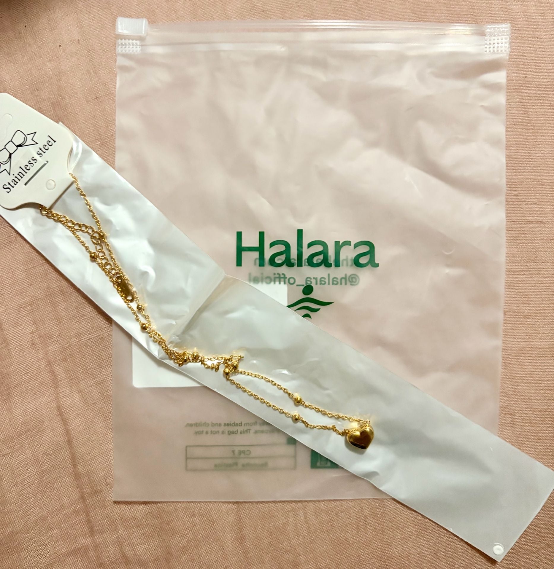 Halara Gold Tone Stainless Steel Heart Pendant Station Necklace 3