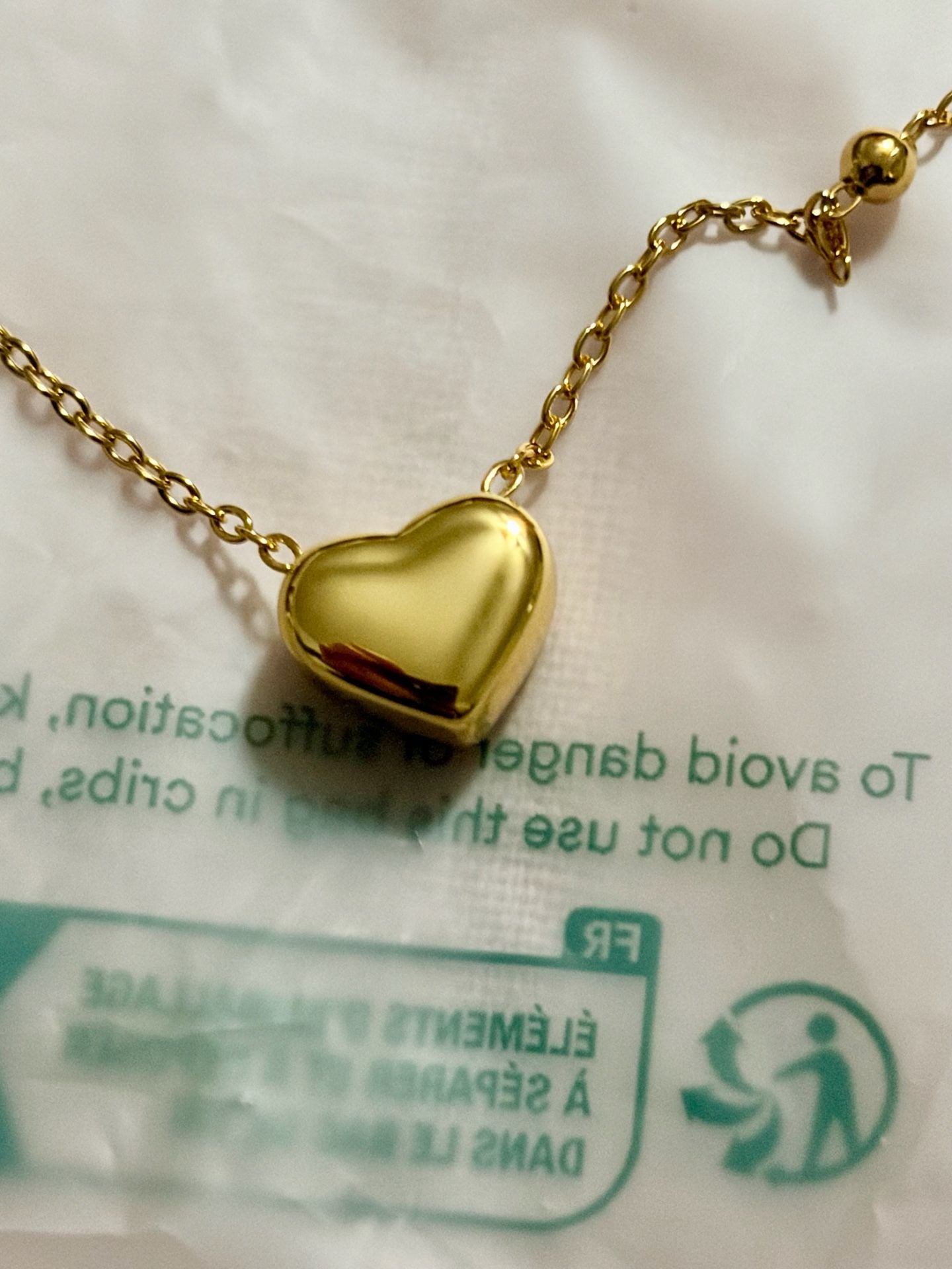 Halara Gold Tone Stainless Steel Heart Pendant Station Necklace 4