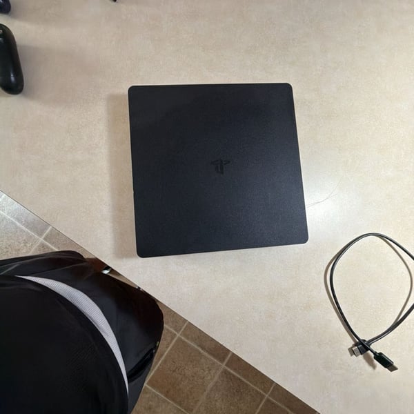Sony PlayStation 4 Slim Console