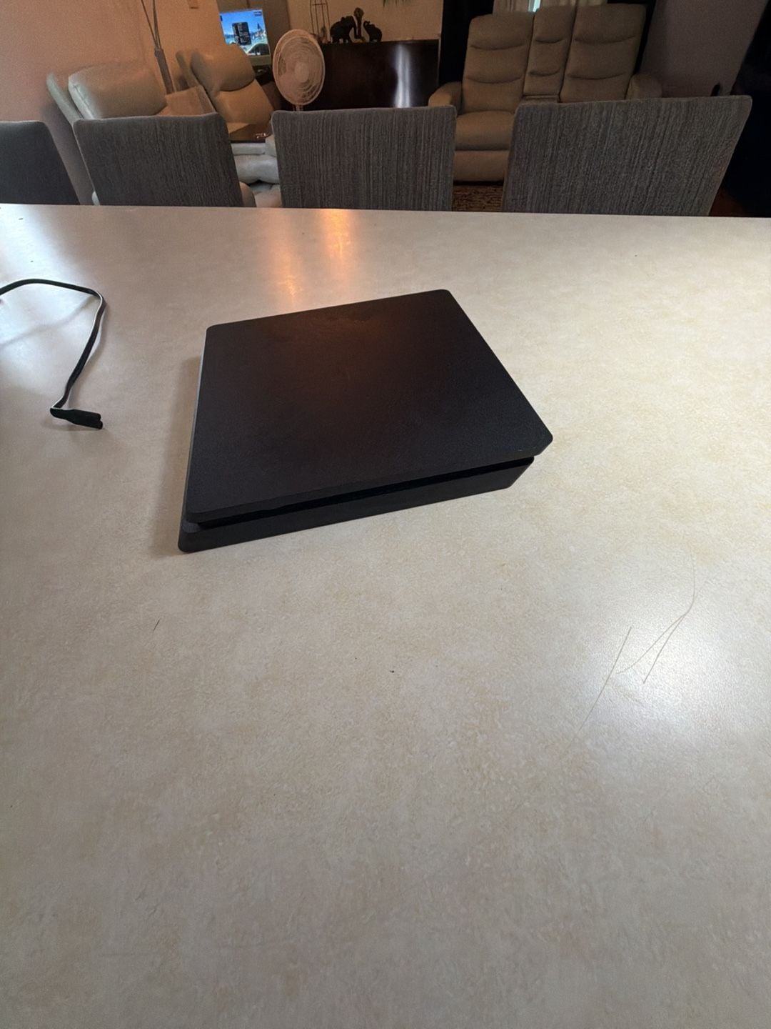 Sony PlayStation 4 Slim Console 3