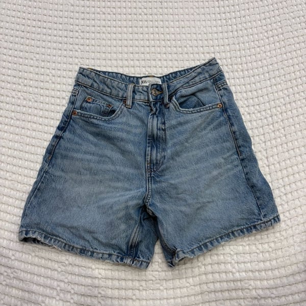 Zara Women's Denim High-Rise Basic Shorts