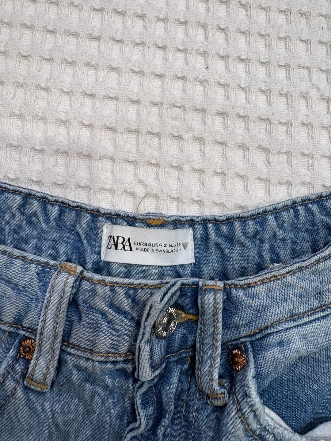Zara Women's Denim High-Rise Basic Shorts 3