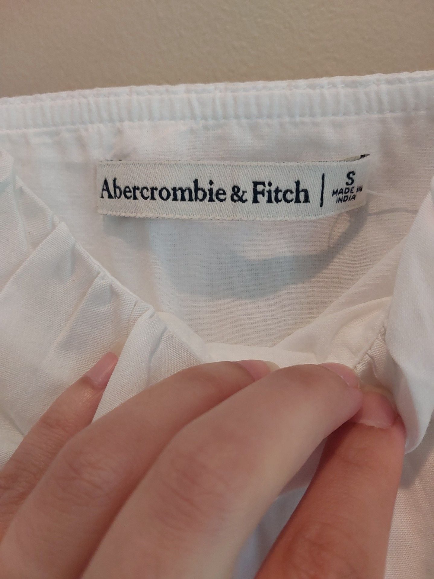 Abercrombie & Fitch White Scrunch Ruffle Strap Bustier Crop Top 5