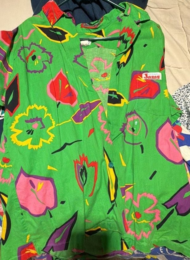 Original Jams by Surf Line Hawaii Vintage Green Abstract Floral Print Short Sleeve Button-Down Shirt **MISSING TWO GREEN BUTTONS!** 2