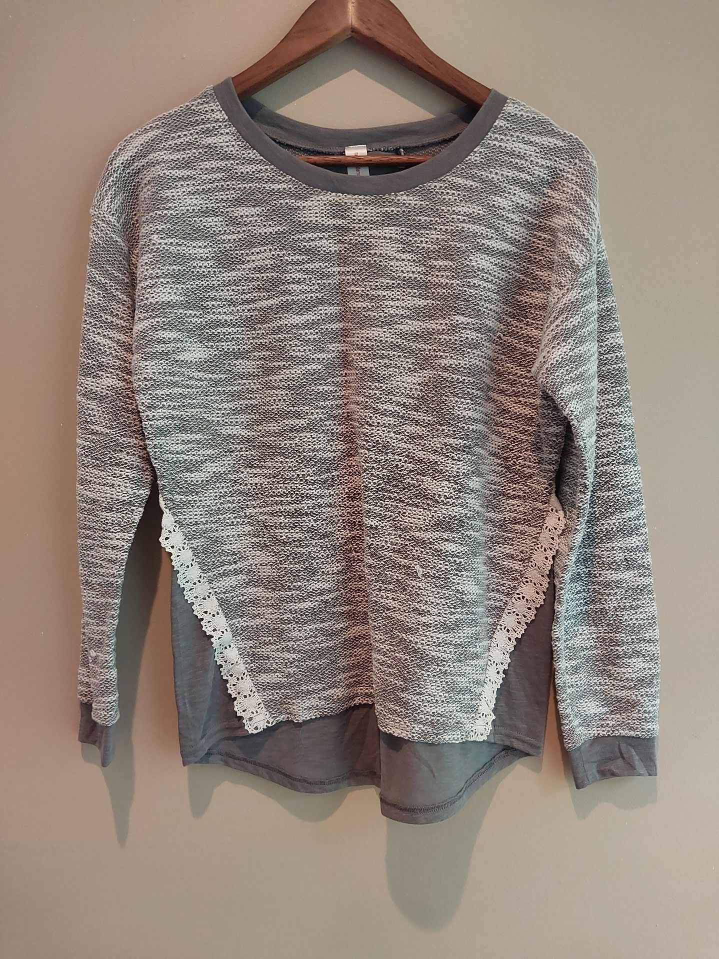 Crown & Ivy Gray and White Marled Knit Long Sleeve Top with Lace Side Inserts 2