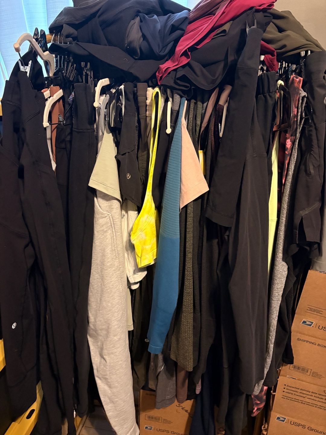 Bundle of 80 Lululemon and Gymshark Athletic Wear Pieces 1