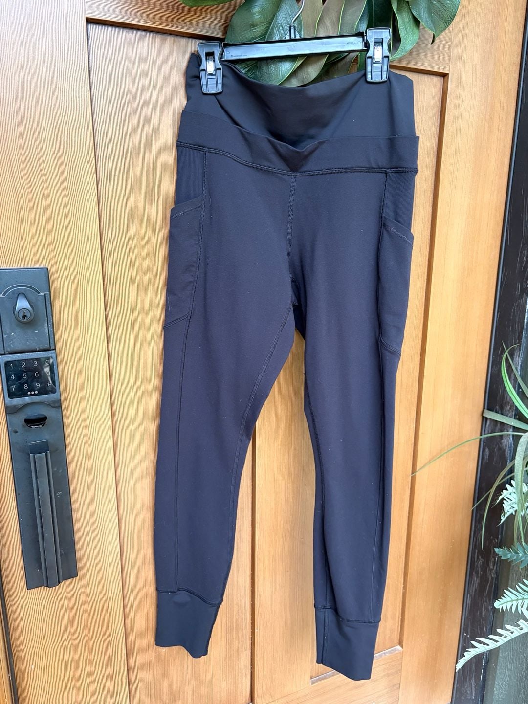 Bundle of 80 Lululemon and Gymshark Athletic Wear Pieces 3