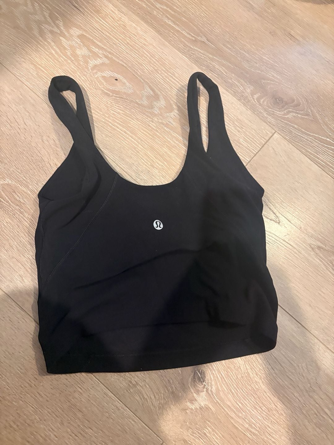 Bundle of 80 Lululemon and Gymshark Athletic Wear Pieces 5