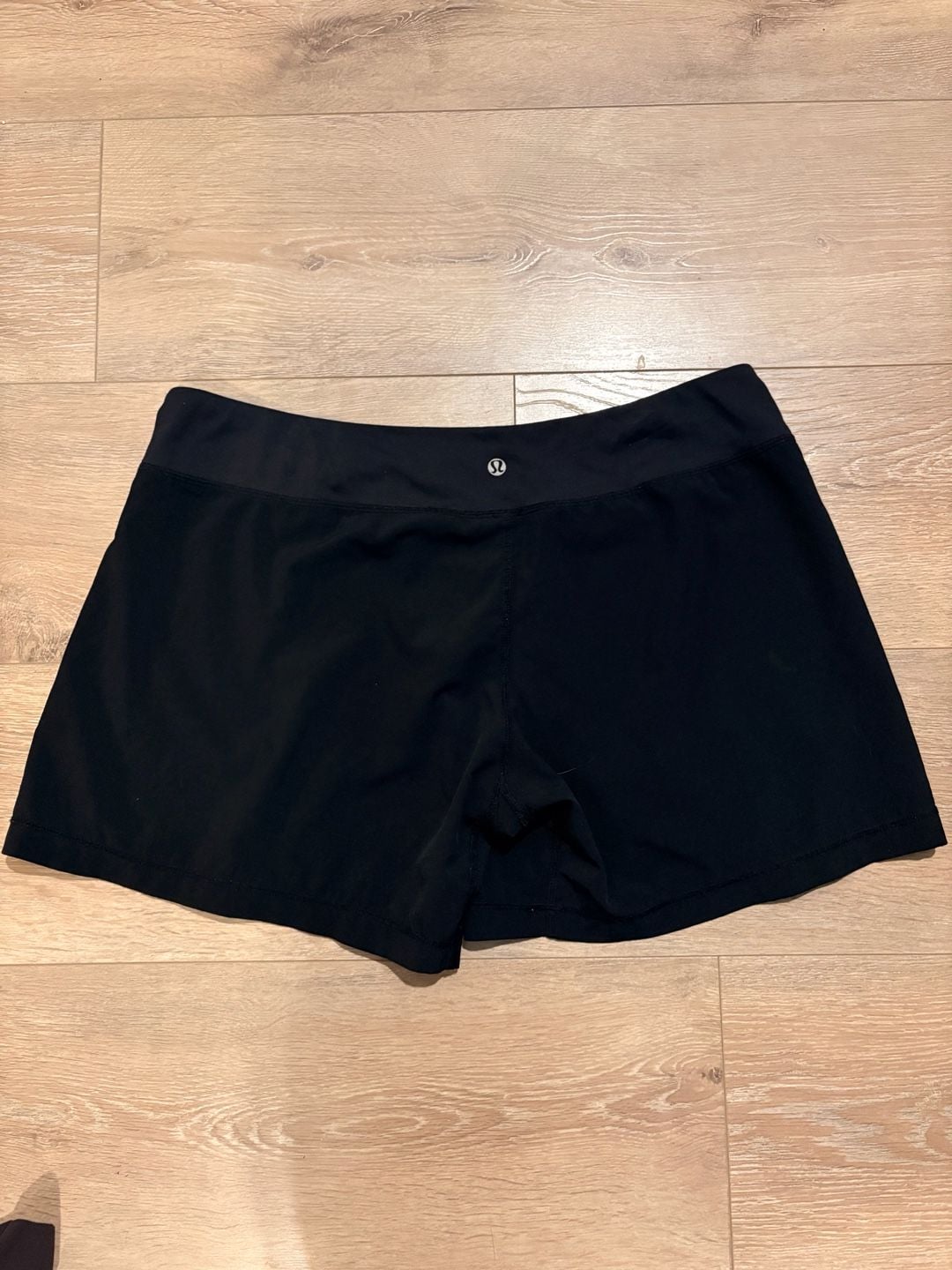 Bundle of 80 Lululemon and Gymshark Athletic Wear Pieces 12