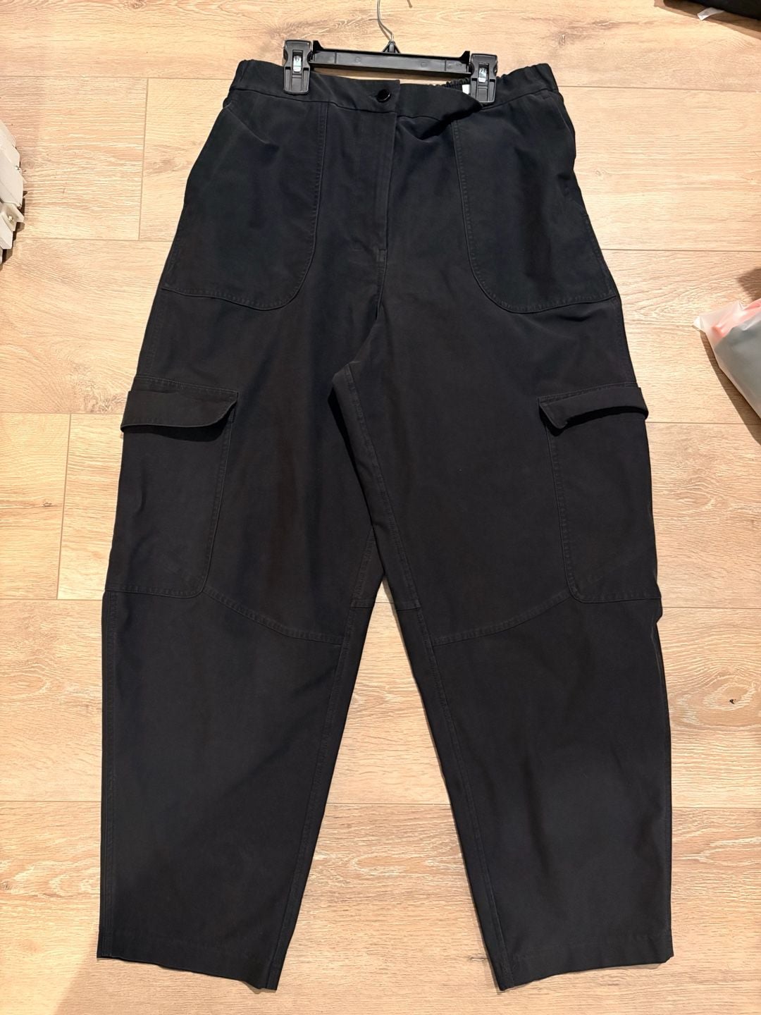 Bundle of 80 Lululemon and Gymshark Athletic Wear Pieces 16