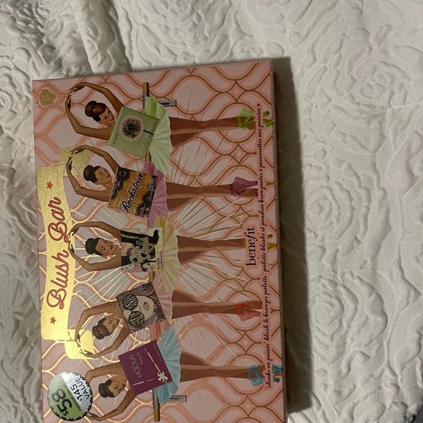 BENEFIT BLUSH BAR CHEEK PALETTE 5 SHADES W/ BRUSH BRAND NEW IN BOX.