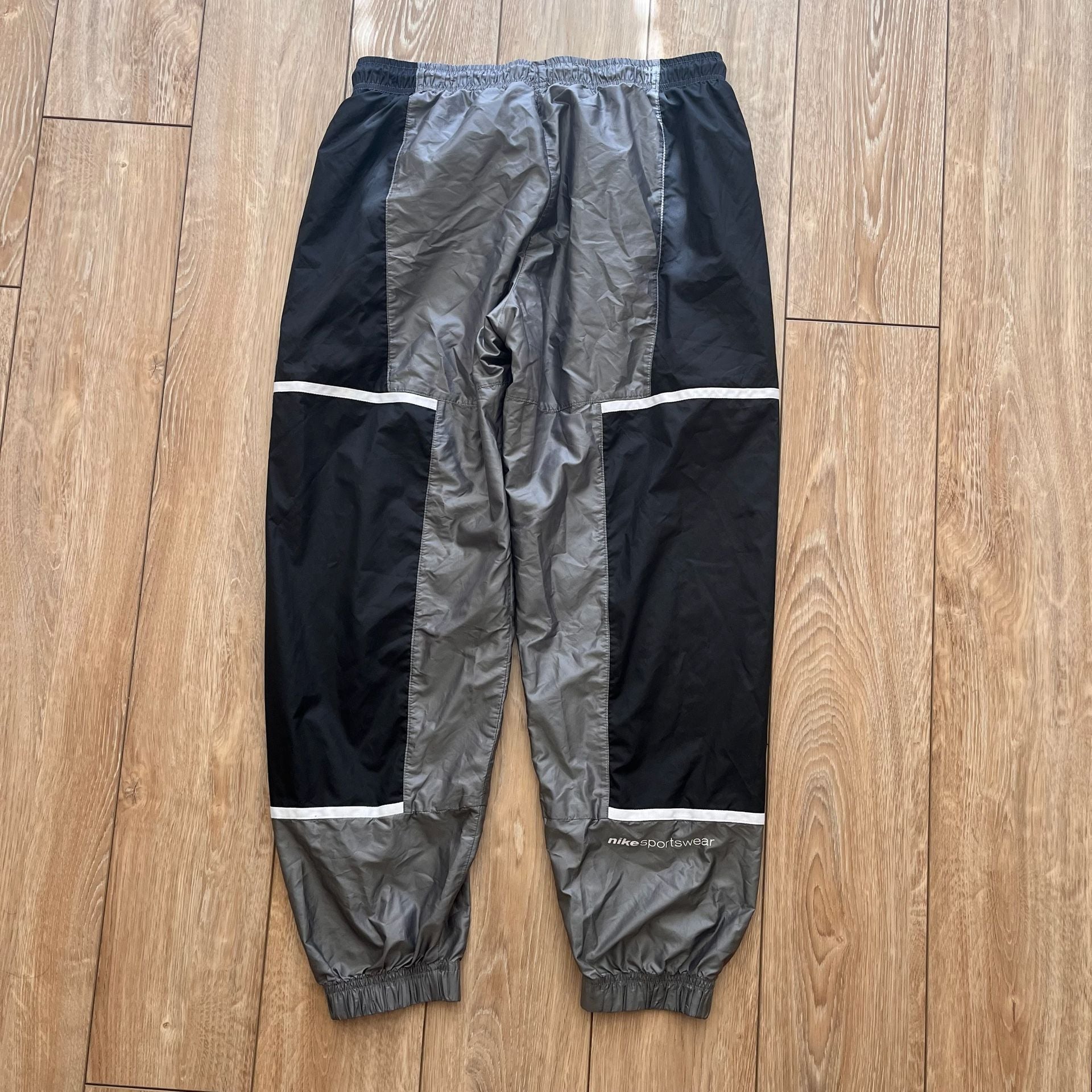 Nike Sportswear Women's Woven Color Block Jogger Pants 7