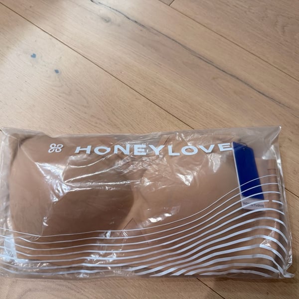 Honeylove CrossFlex Bra in Sand, Size 1X+