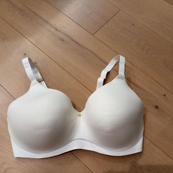 Honeylove CloudEmbrace Wireless Bra, White, Size 40DDD(F)