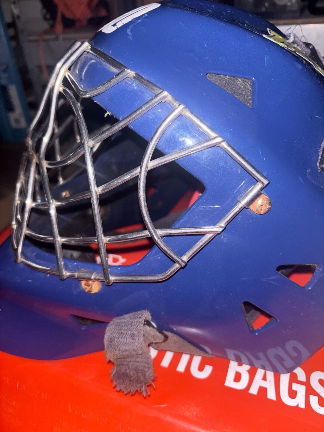 Bauer Ice Hockey Goalie Mask with Cage 2