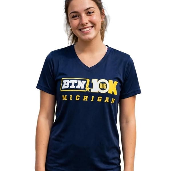 BTN Big 10K Michigan Wolverines Tee Shirt Size M Womens V-Neck Performance 2015
