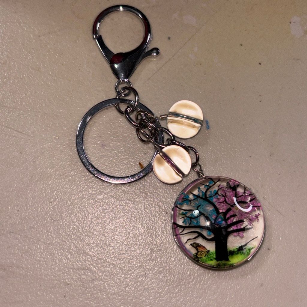 Resin Tree of Life Keychain with Dried Flowers and Butterfly Detail 1