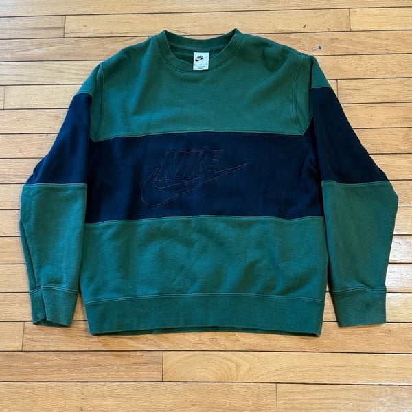 Nike Club French Terry Color-Blocked Crewneck Sweatshirt Green/Black