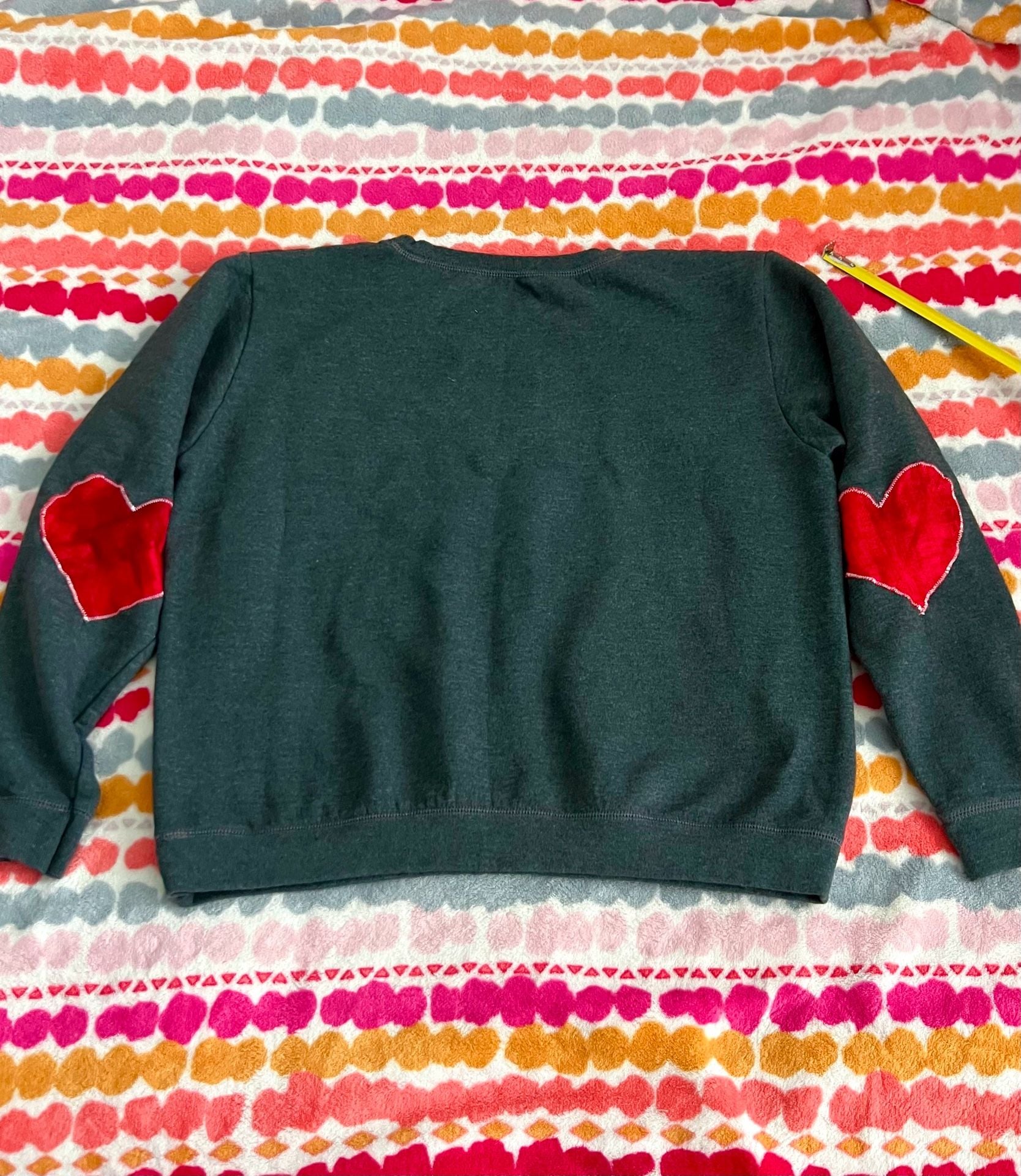 Handmade Hanes Charcoal Gray Fleece Sweatshirt with Red Hearts 9