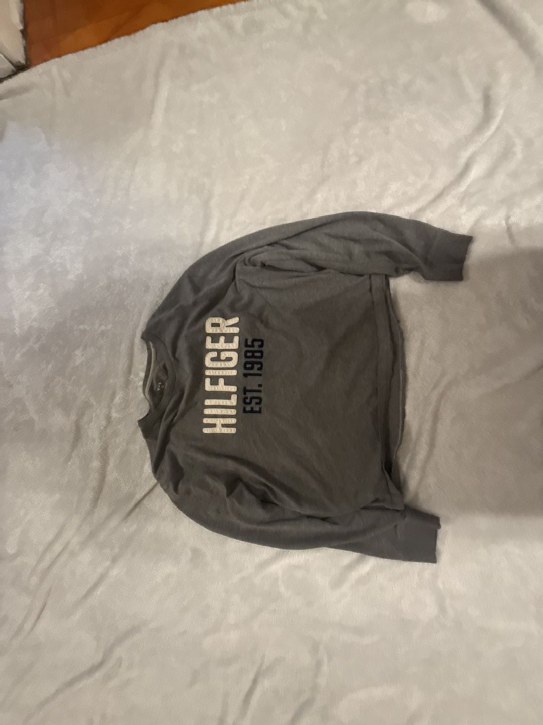 Tommy Hilfiger Est. 1985 Logo Crewneck Sweatshirt 1
