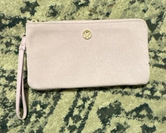 lululemon athletica 2