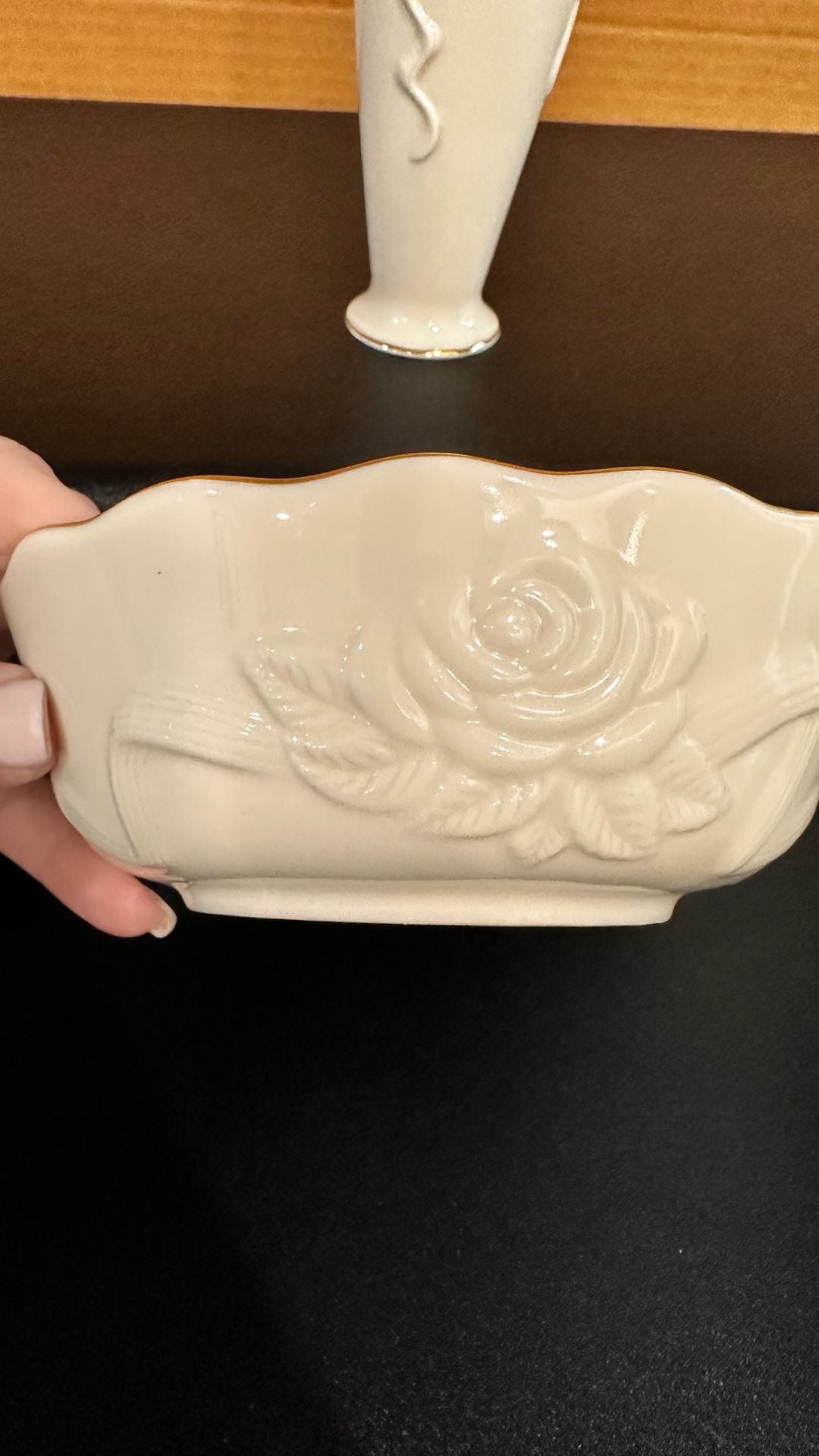 Set Lenox Ivory Rose 6 In. Bud Vase 24K Gold Trim Excellent Condition 3