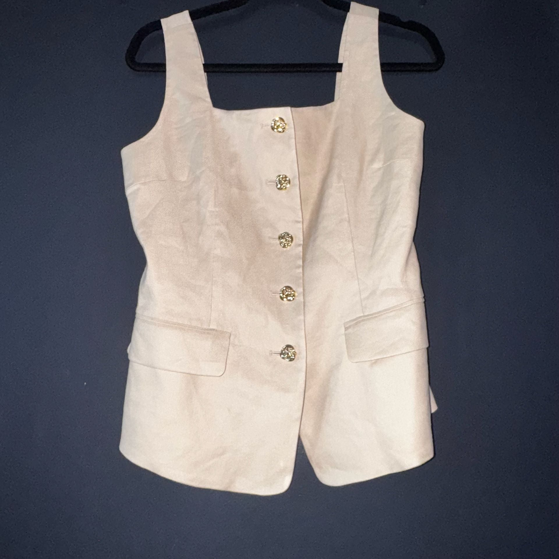 Elie Tahari Women's Square Neck Tailored Button-Front Vest 7