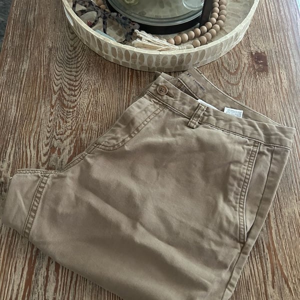 Old Navy Taper Khaki Chino Pants