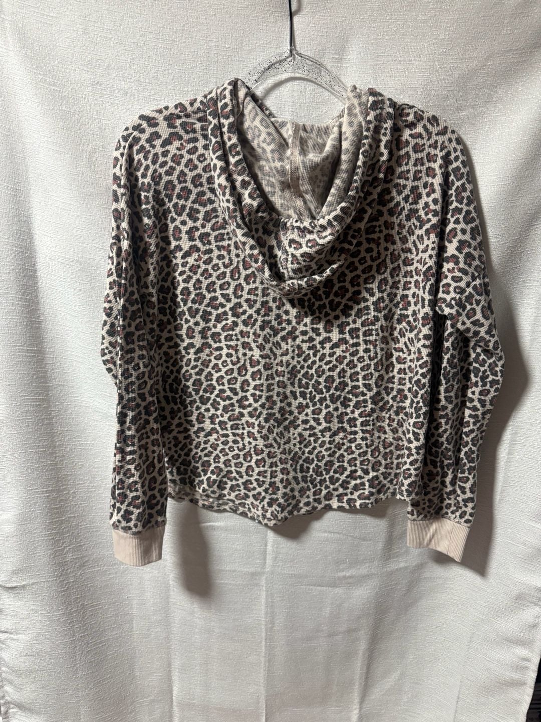 Victoria's Secret Women's Waffle Knit Leopard Print Hoodie and Shorts Loungewear Set 3
