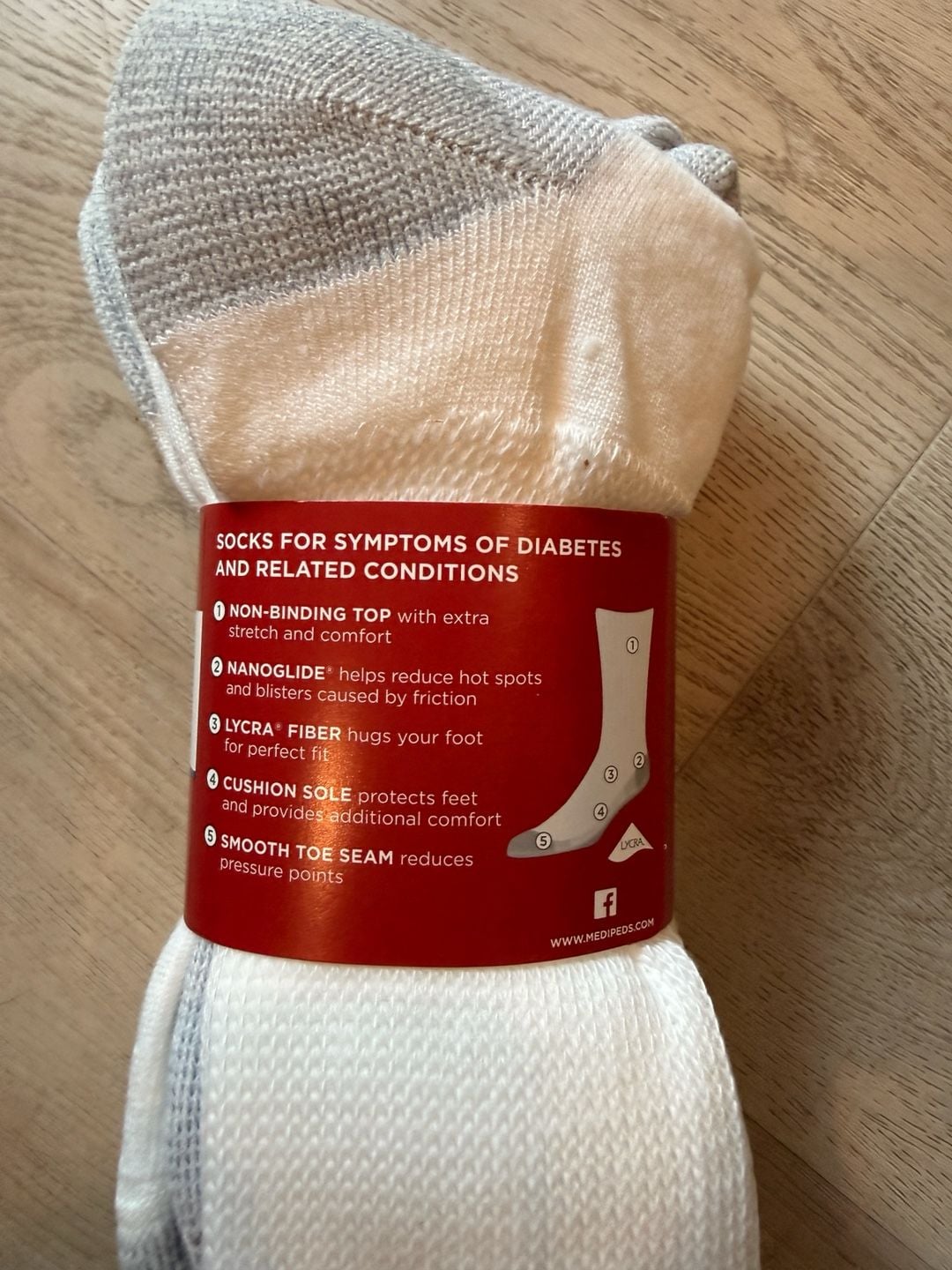 MediPeds Men's Non-Binding Crew Socks with NanoGLIDE, White/Grey, 4-Pair Pack, Size X-Large 4