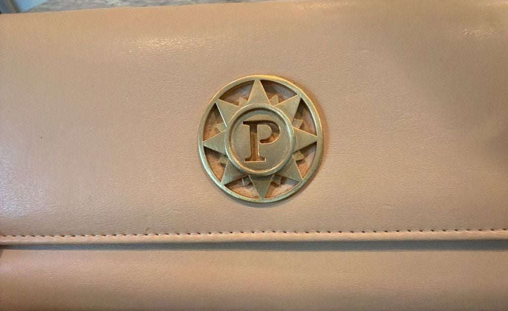Parazul Women's Beige Leather Long Wallet with Gold Logo Emblem 3
