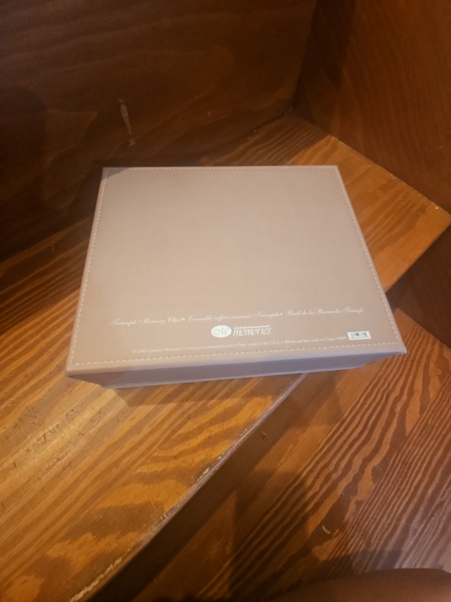 Creative Memories 'Time for Triumph' Scrapbook Album with Gift Box 8