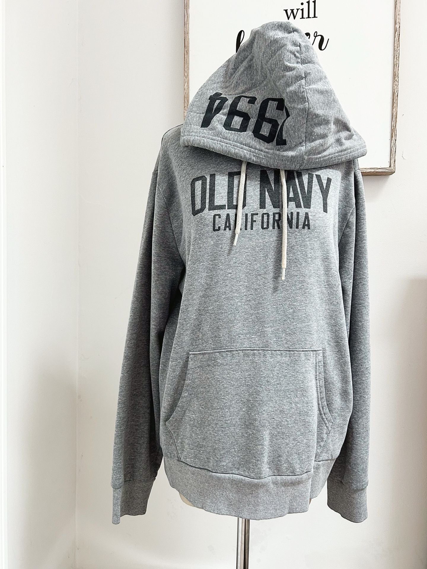 Old Navy California Graphic Pullover Hoodie in Heather Gray 2