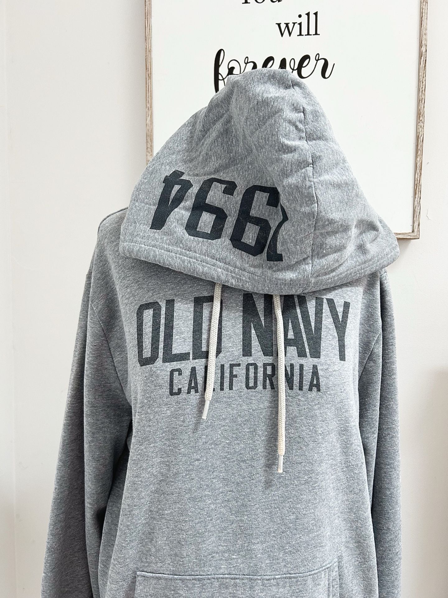 Old Navy California Graphic Pullover Hoodie in Heather Gray 3