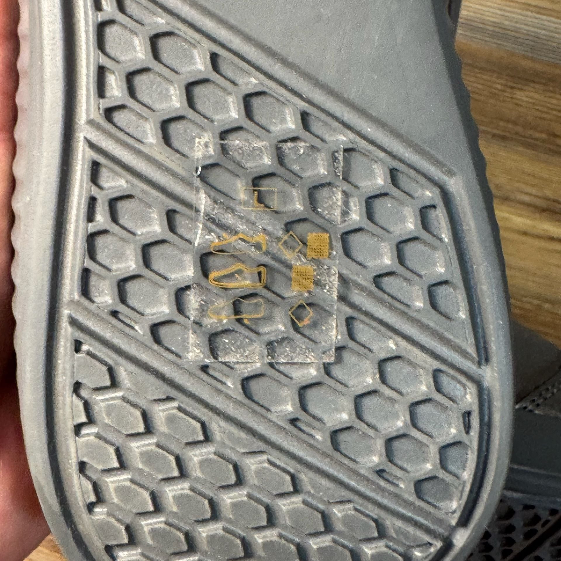 NEW Geox Respira Women’s 7 Gray Rhinestone Embellished Slip On Sneakers Bling 8