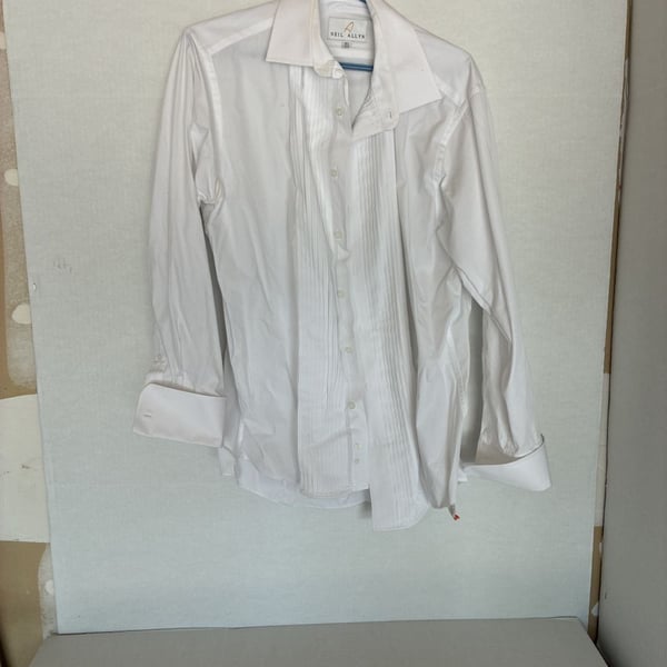 Neil Allyn Men's White Pleated Tuxedo Dress Shirt Size 16.5 32/33