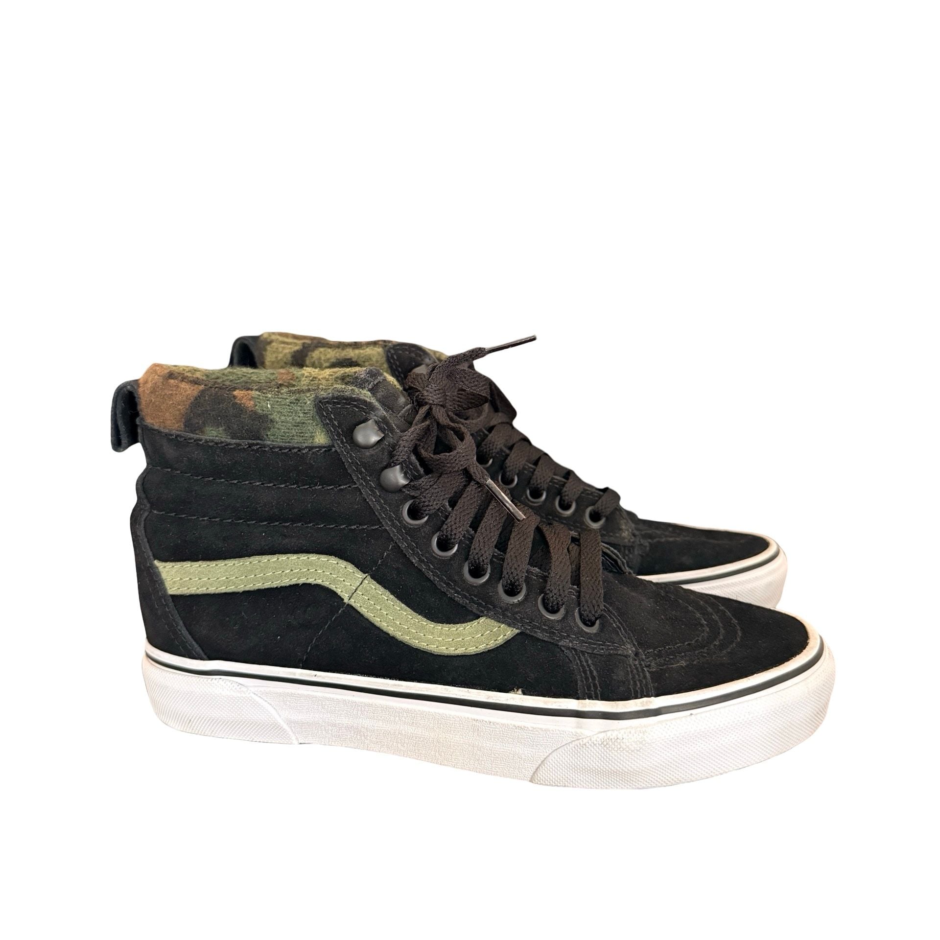 Vans Sk8-Hi MTE-1 Water Resistant High-Top Sneakers Mens 6.5 / Women’s 8
2