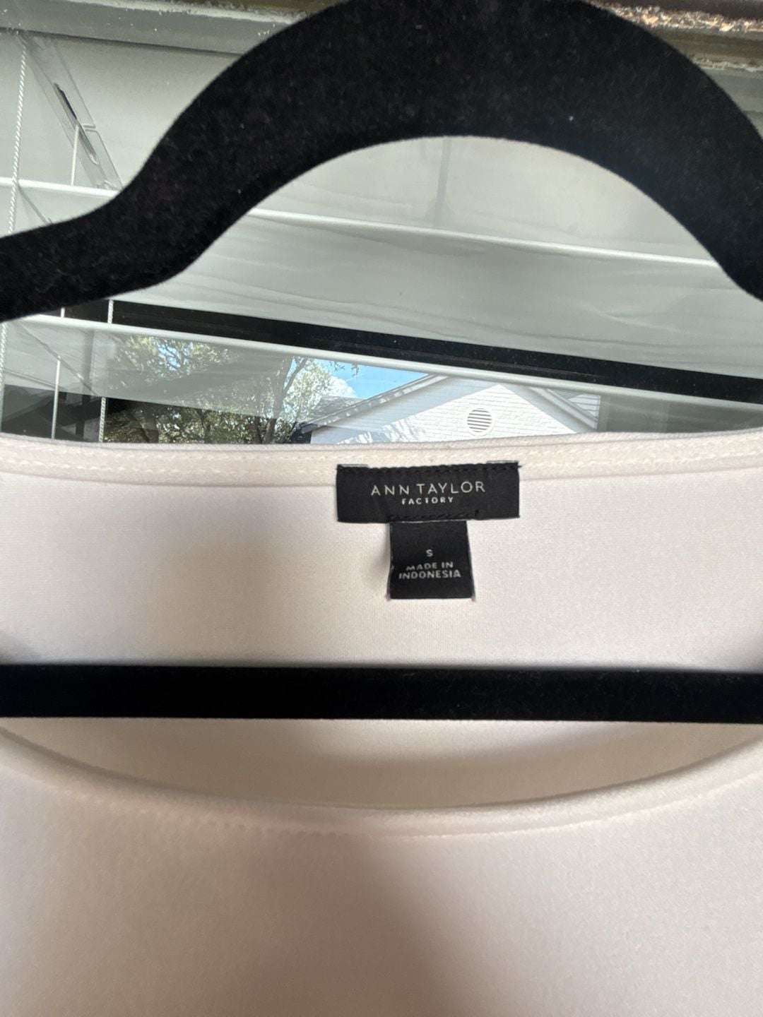 Ann Taylor Factory White Puff Sleeve Top 3