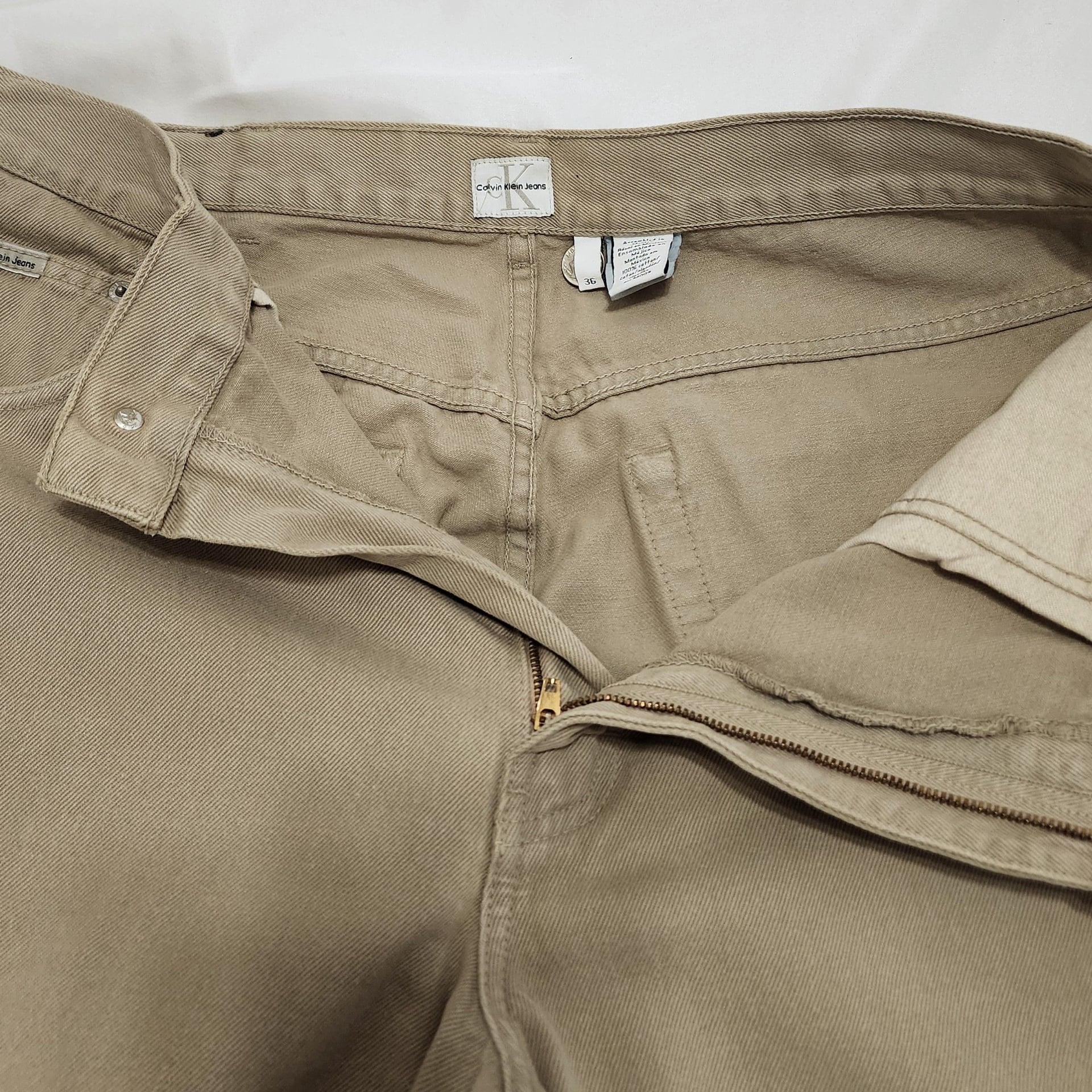 Calvin Klein Jeans Easy Fit Garment Dye Khaki Denim Shorts Size 36 7