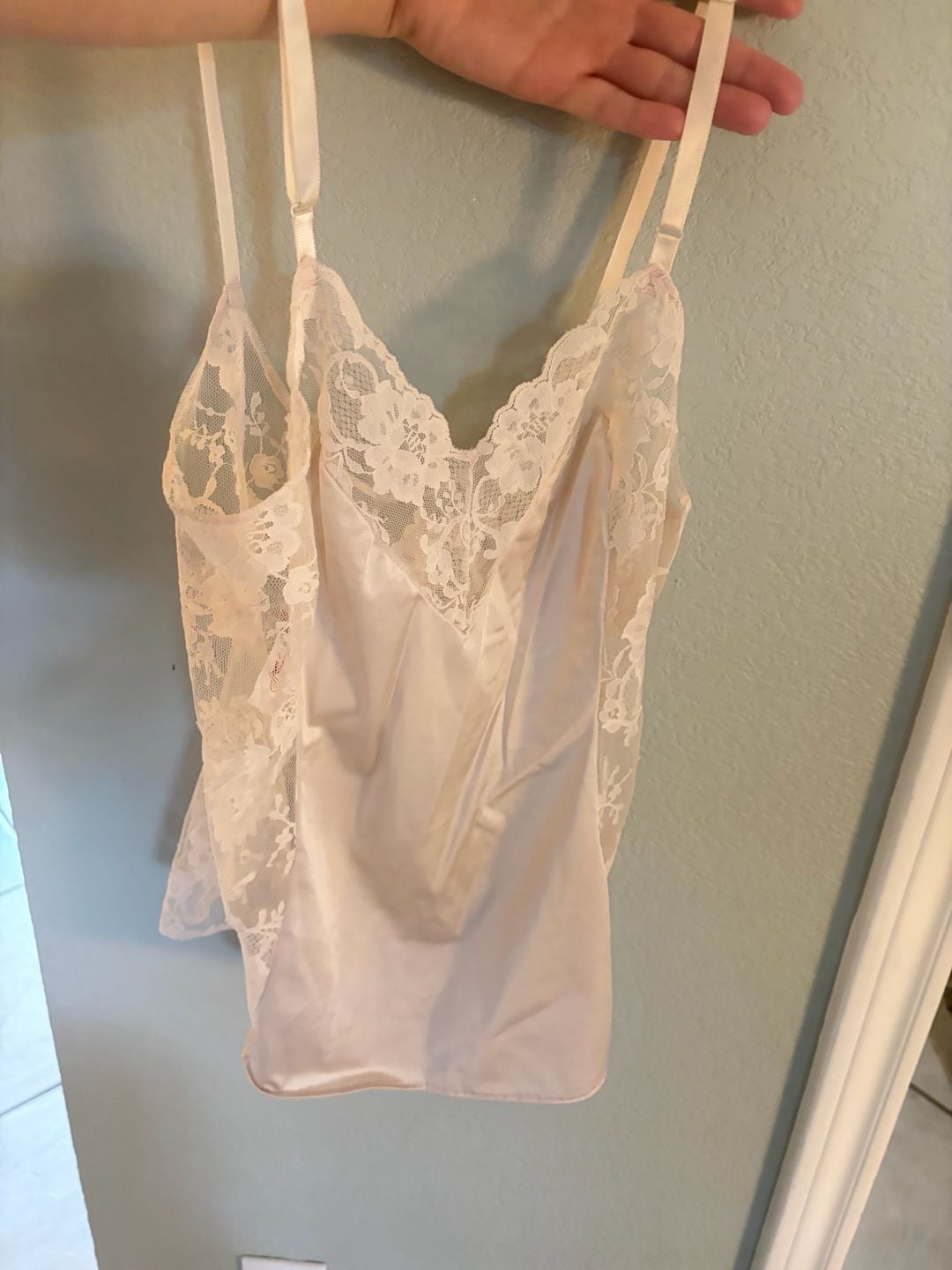 Vintage Henson Kickernick Size 34 Ivory Lace Sheer Camisole Lingerie USA Nylon 6