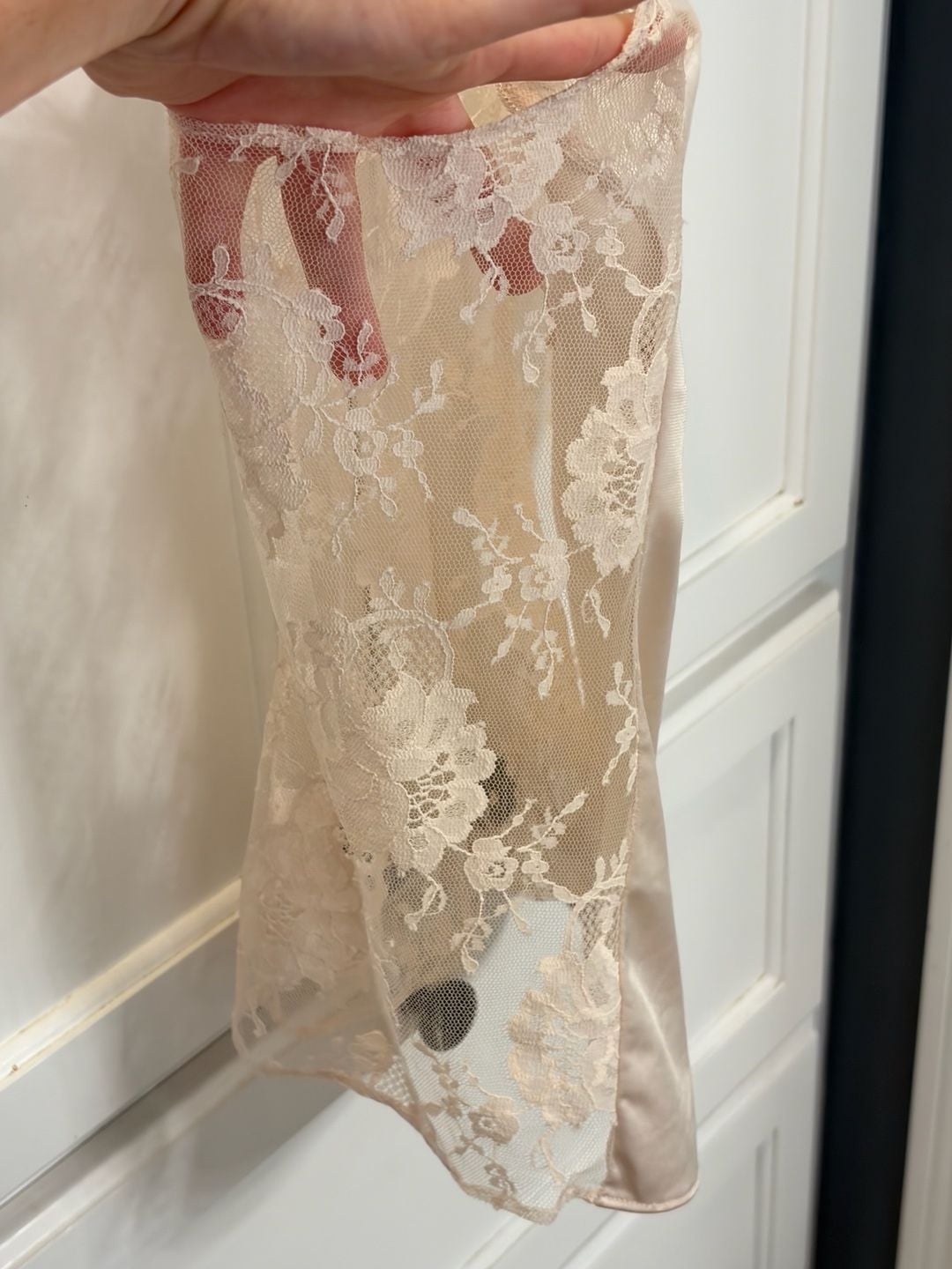 Vintage Henson Kickernick Size 34 Ivory Lace Sheer Camisole Lingerie USA Nylon 14