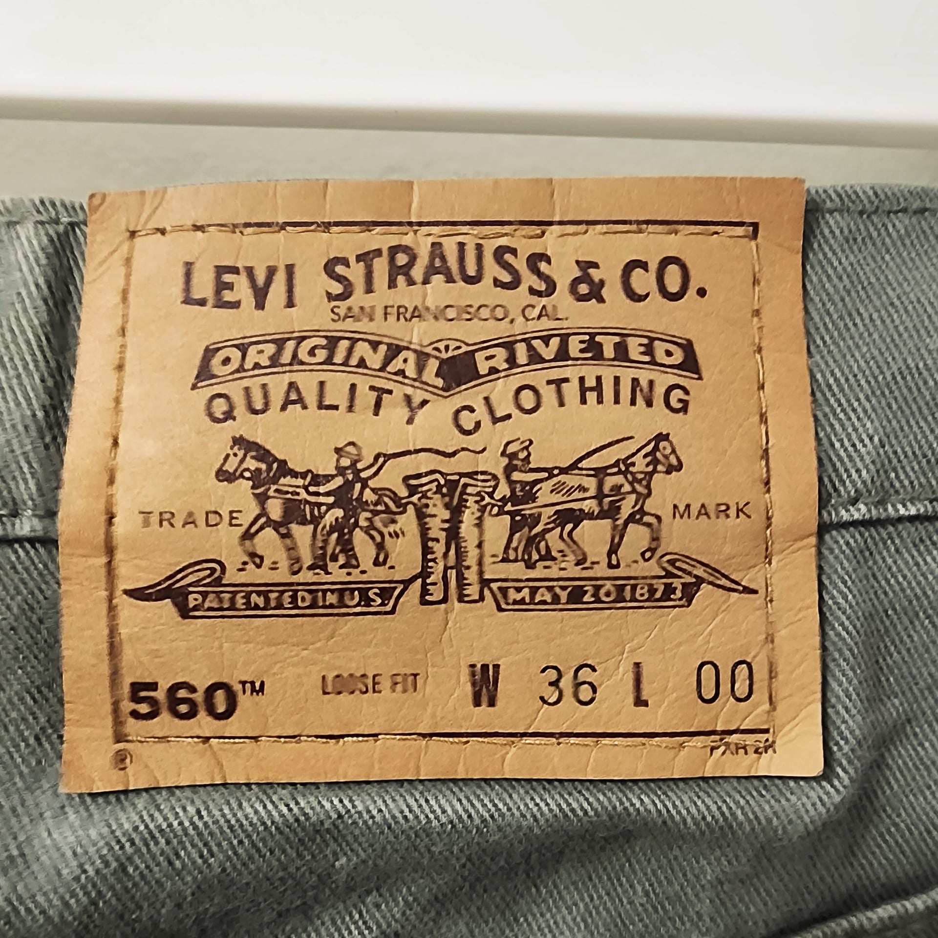 Vintage Levi's 560 Loose Fit Denim Shorts Green Men's Size 36 Made in USA 7
