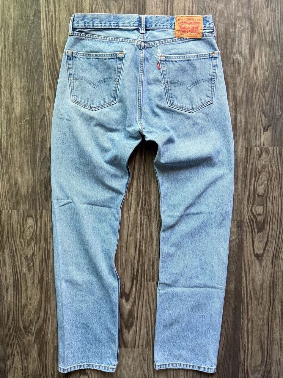 Vintage Levi's 505 Regular Fit Straight Leg Jeans, Light Wash, Men's Size 33x34 3