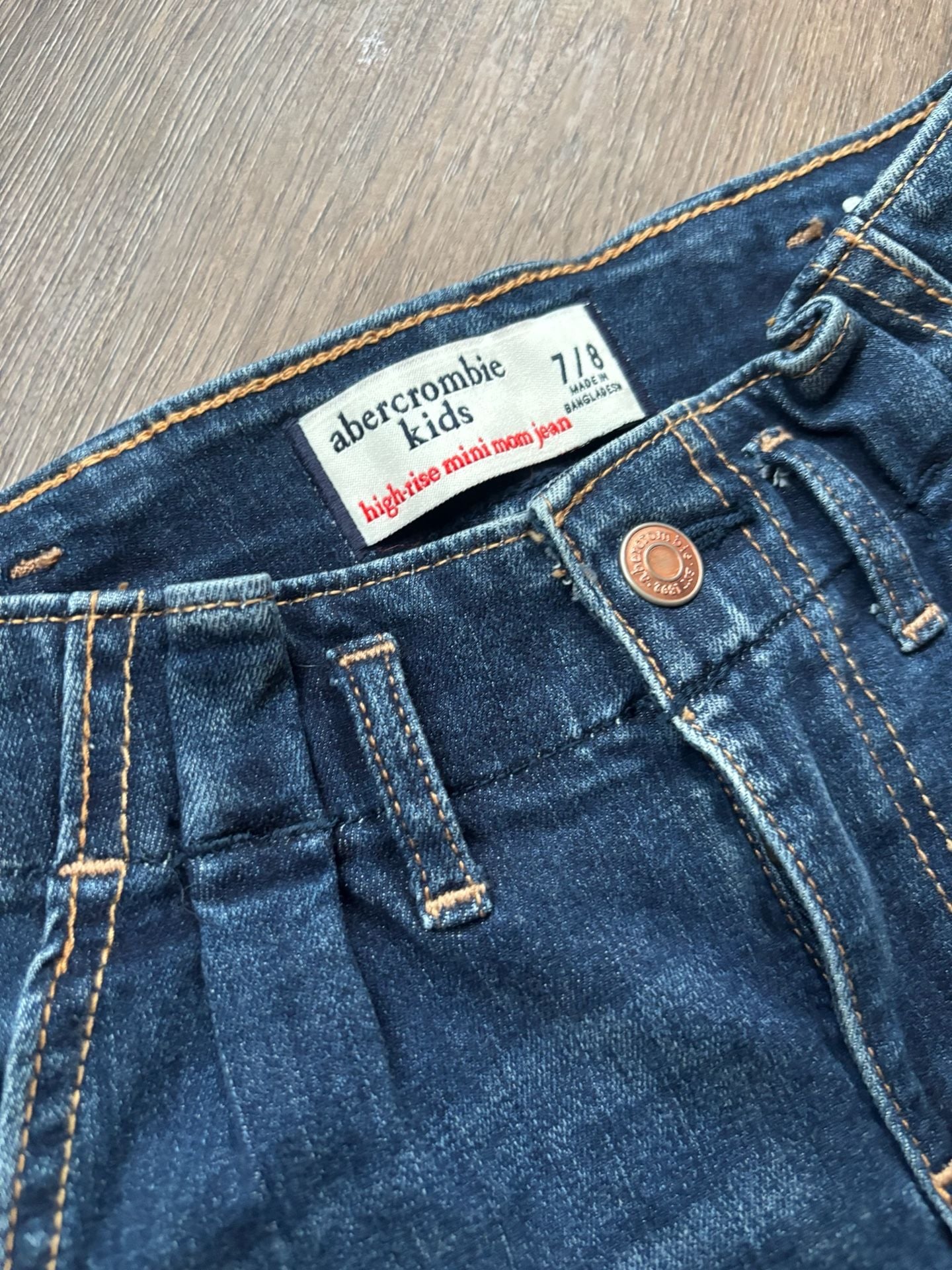 abercrombie mini mom jeans 3