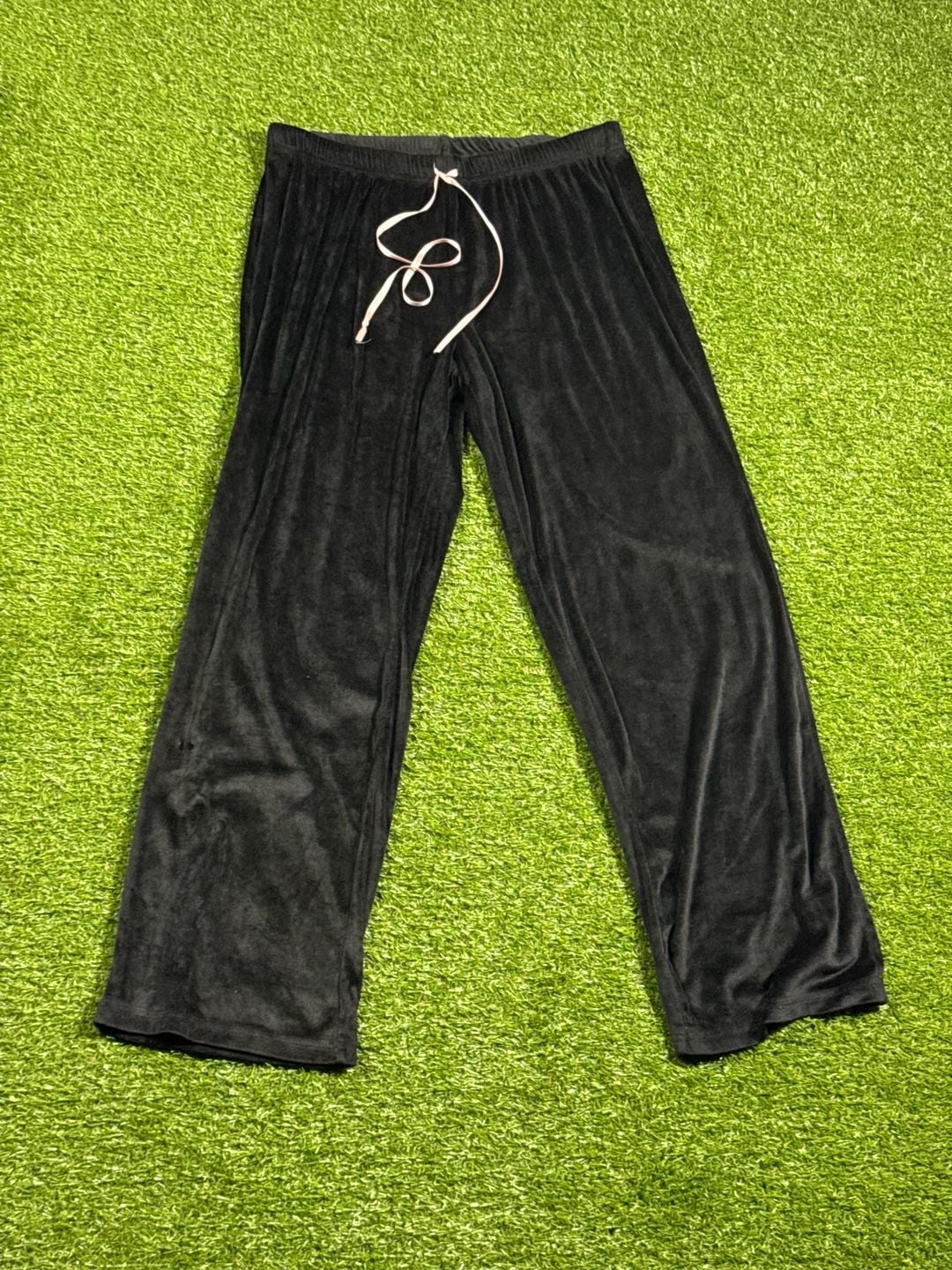 Juicy Couture Black Velour Rhinestone Logo Lounge Sleepwear Set 6
